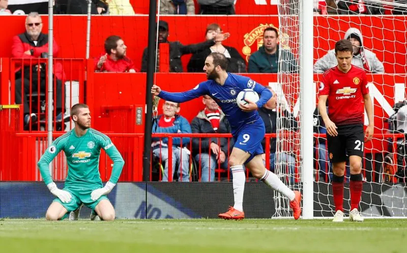 Liên tục mắc sai lầm, De Gea có hành động đặc biệt tới CĐV Man Utd - Bóng Đá