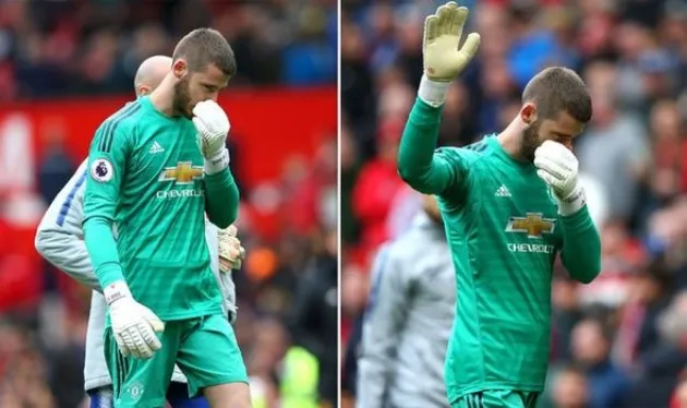 Liên tục mắc sai lầm, De Gea có hành động đặc biệt tới CĐV Man Utd - Bóng Đá