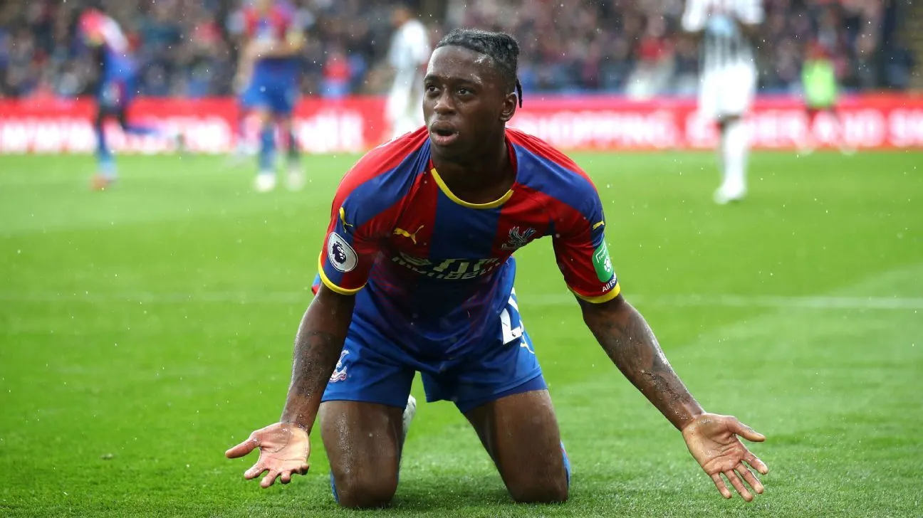 Aaron Wan-Bissaka Man Utd shirt number: What is available to £50m transfer target - Bóng Đá