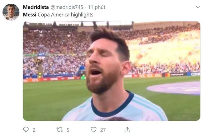 CĐV chế giễu Messi - Bóng Đá