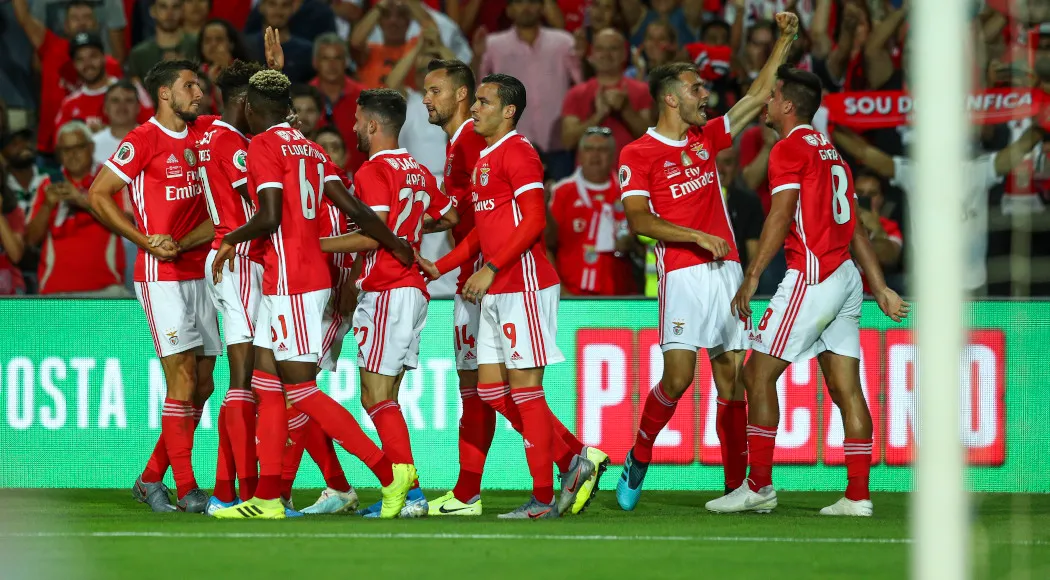 Bài ảnh Sporting Lisbon 0-5 Benfica - Bruno cried - Bóng Đá