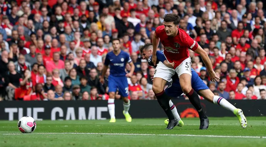 Man Utd star Harry Maguire to land £700,000-a-season boot deal after amazingly becoming world’s most expensive defender without one - Bóng Đá