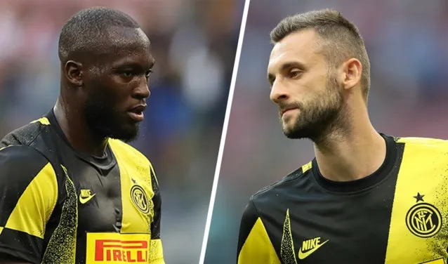 Romelu Lukaku and Inter Milan teammate Marcelo Brozovic square up in dressing room bust-up - Bóng Đá