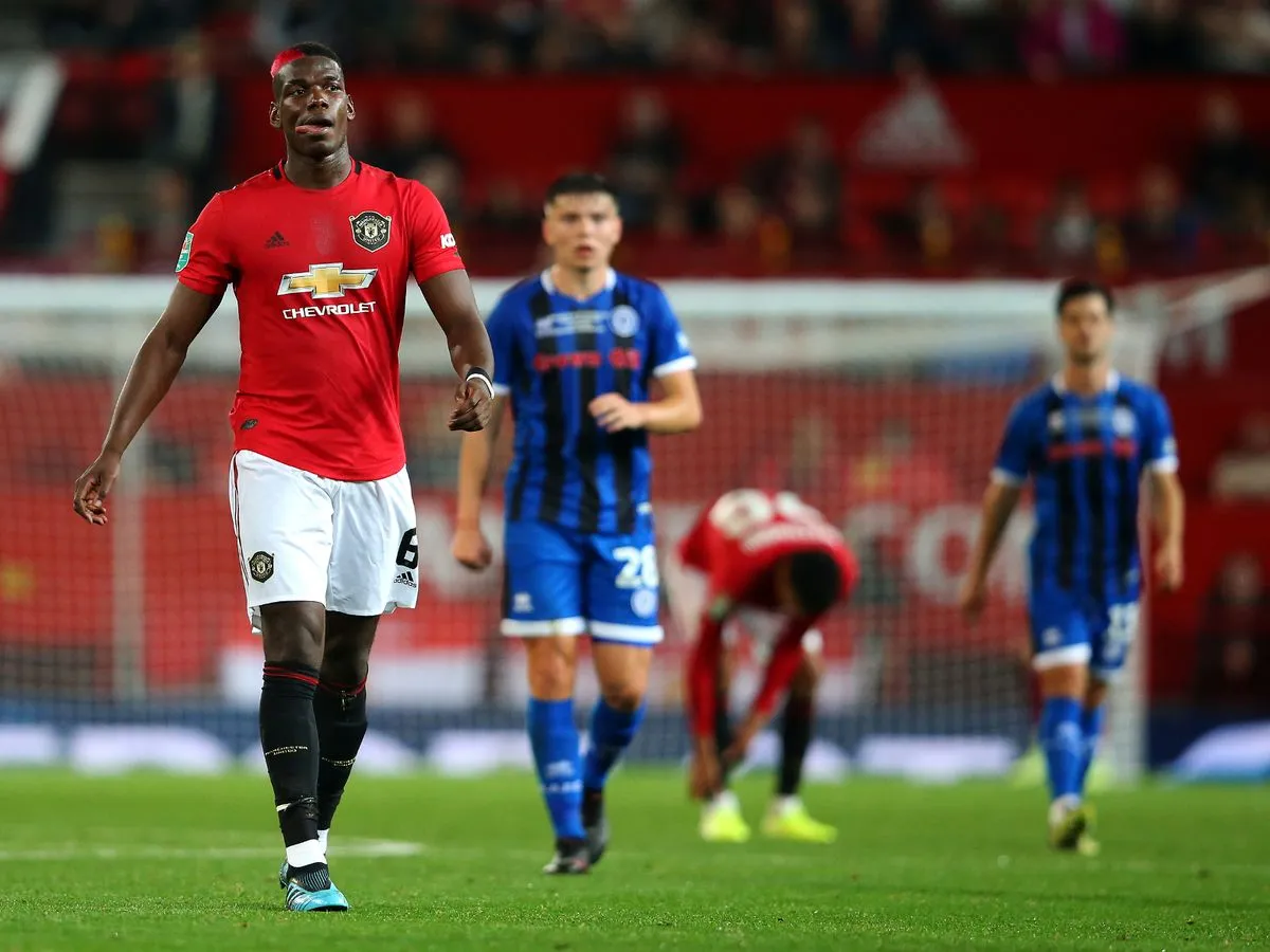 What happened in the Manchester United tunnel after Rochdale tie - Bóng Đá