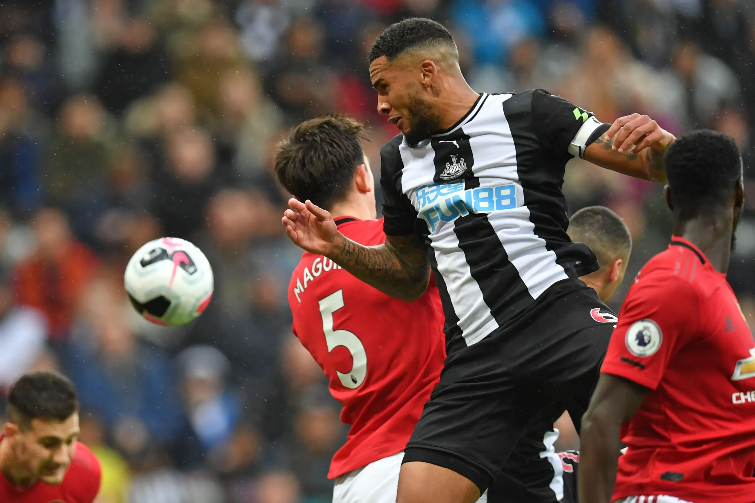 Harry Maguire stat sums up just how poor Manchester United were against Newcastle - Bóng Đá