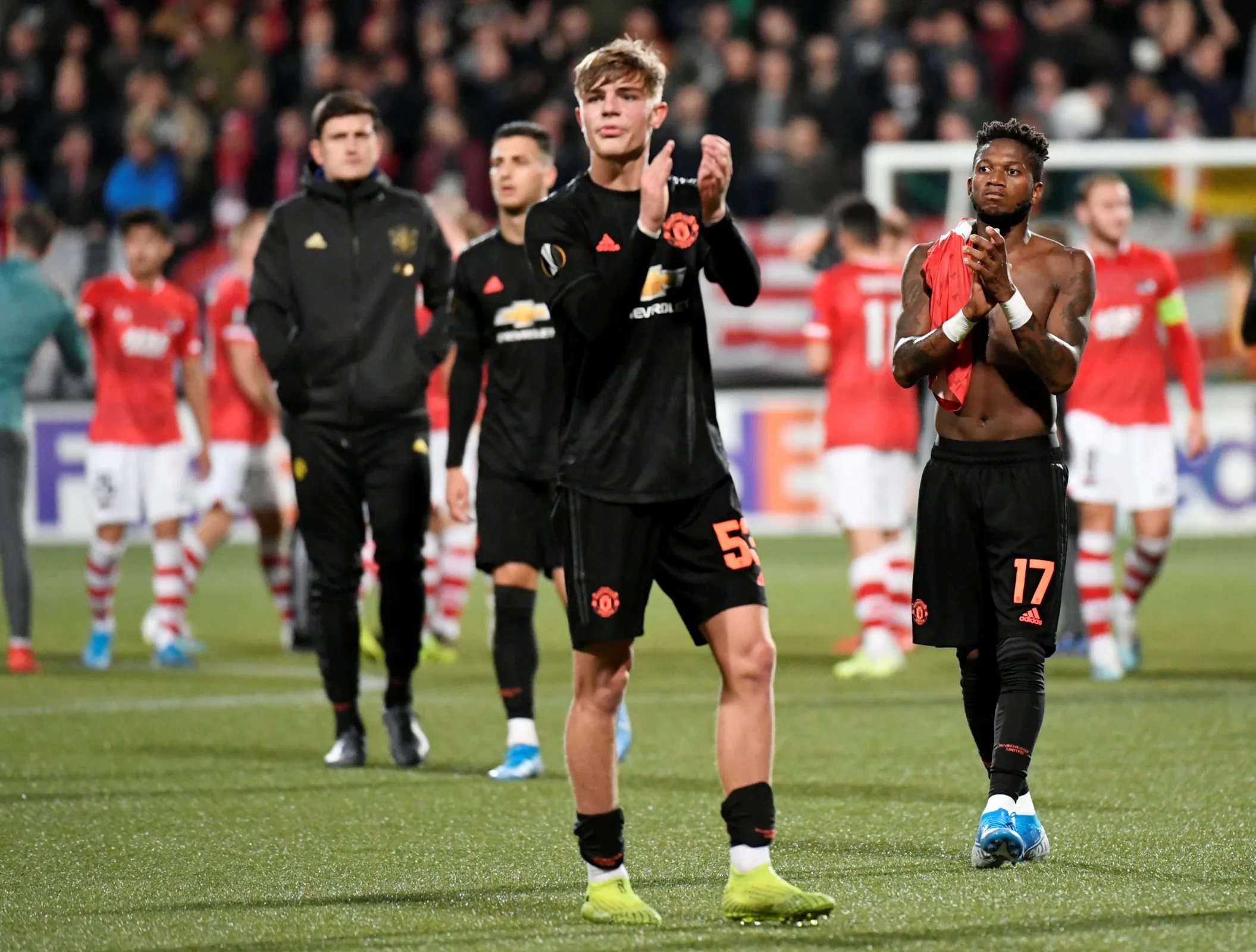 How Lionel Messi convinced Solskjaer that Luke Shaw was a Manchester United centre back - Bóng Đá