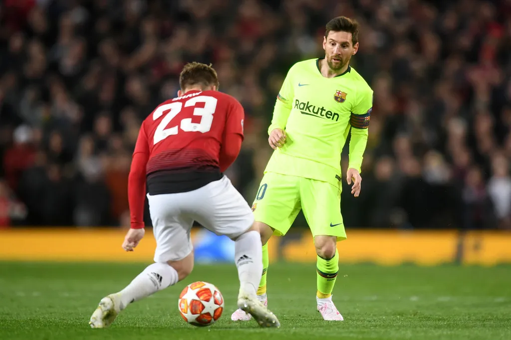 How Lionel Messi convinced Solskjaer that Luke Shaw was a Manchester United centre back - Bóng Đá