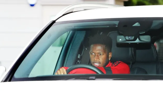 Manchester United players arrive for training following Brighton victory - Bóng Đá