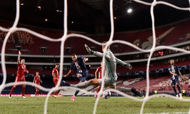 Bayern Munich 1-0 PSG: Manuel Neuer's highlights in Champions League final masterclass - Bóng Đá