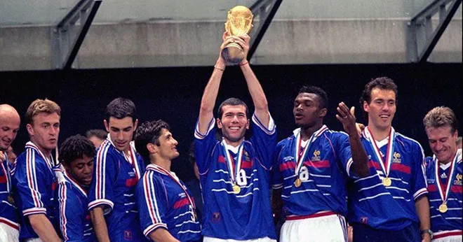 4 kỷ lục vĩ đại của Zidane thách thức mọi cầu thủ và HLV - Bóng Đá