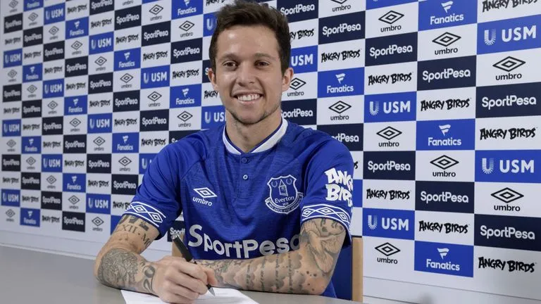 Bernard TIẾT LỘ lý do chọn Everton thay vì Chelsea - Bóng Đá