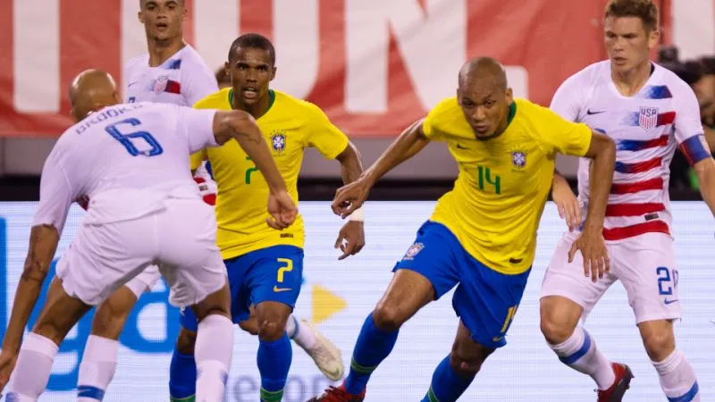 Fabinho gửi thông điệp cứng rắn đến Klopp sau màn tái xuất ở ĐT Brazil - Bóng Đá