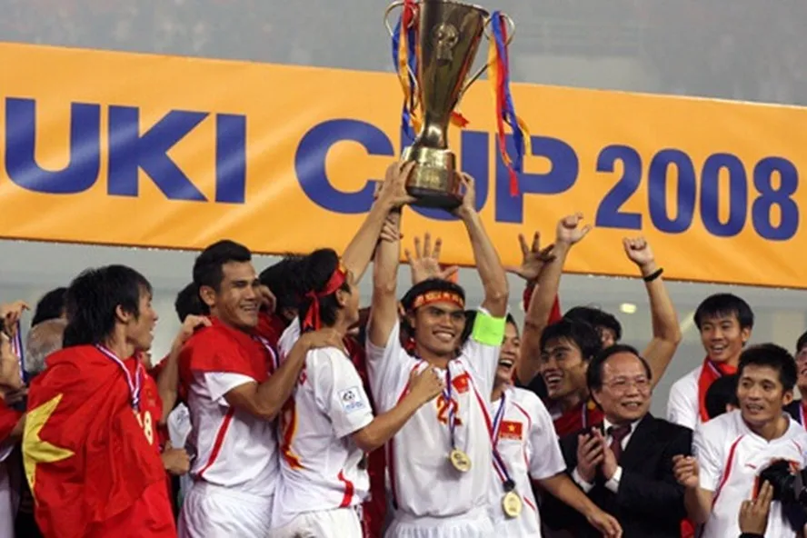 Mỹ Đình và lời hẹn thề 10 năm với cúp vàng AFF Cup - Bóng Đá