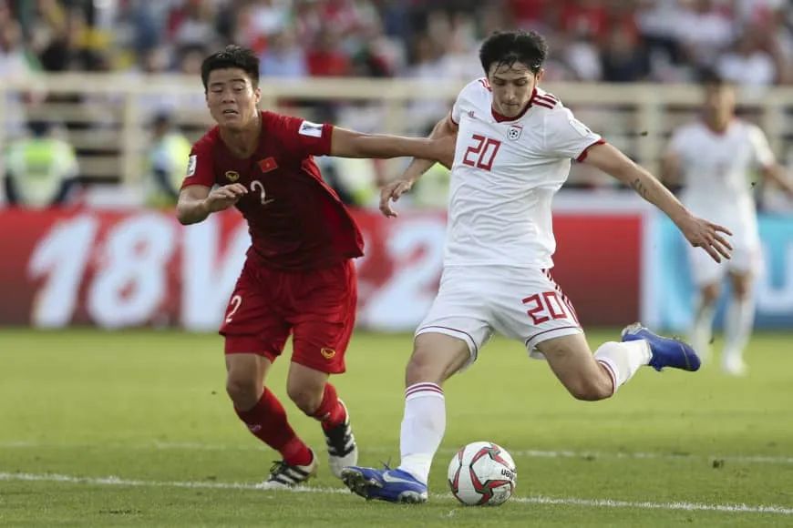 Quế Ngọc Hải lọt top 10 cầu thủ xuất sắc nhất lượt trận 2 vòng bảng Asian Cup 2019 - Bóng Đá