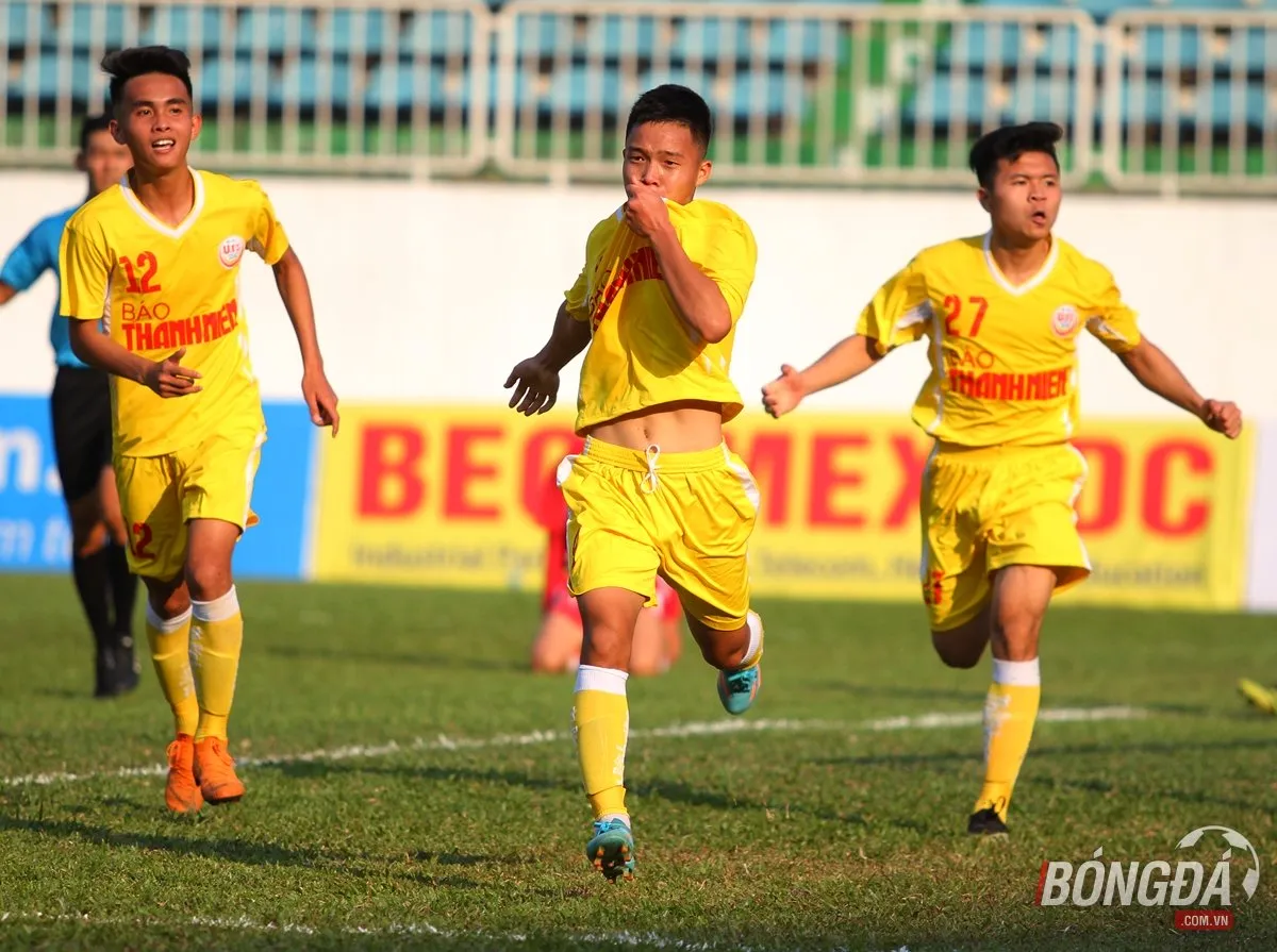 Điểm tin bóng đá Việt Nam tối 09/03: Công Phượng chào sân K-League, thêm Việt kiều muốn khoác áo ĐTVN - Bóng Đá