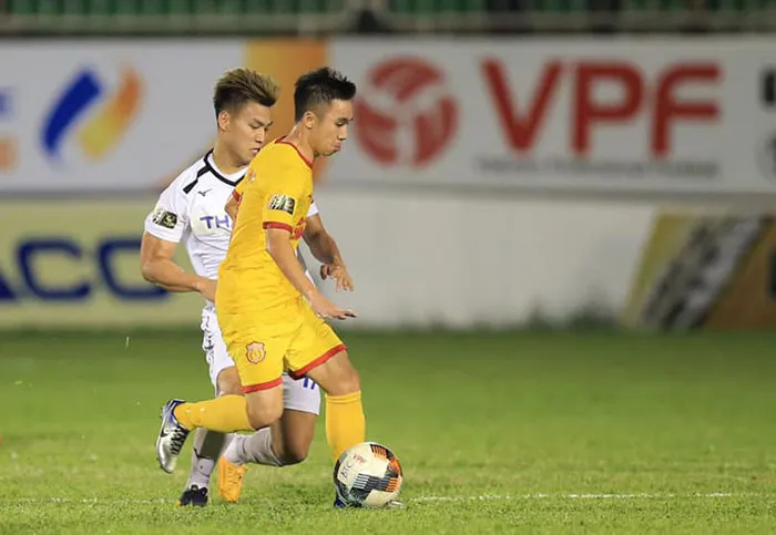 HAGL lần đầu trắng lưới tại V-League 2019: Dấu ấn Lee Tae-hoon - Bóng Đá