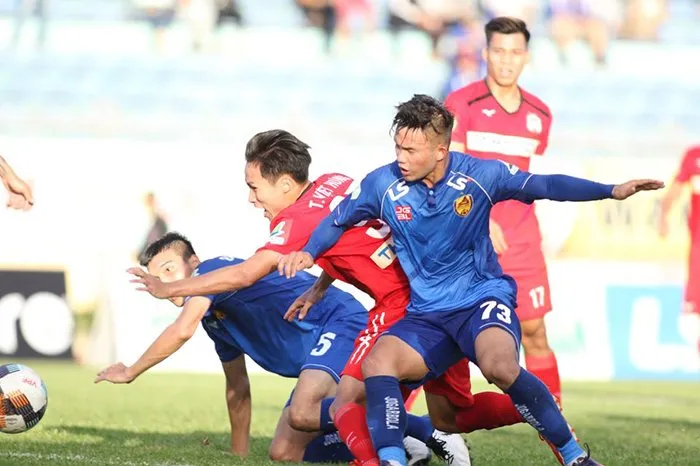 Quảng Nam chật vật trong cuộc chiến trụ hạng: Chờ bản lĩnh của cựu vương V-League - Bóng Đá