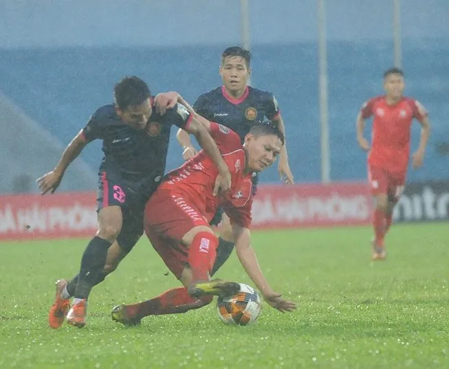 5 điểm nhấn vòng 19 V-League: Vòng đấu Fergie Time, Hà Nội lấy lại ngôi đầu - Bóng Đá