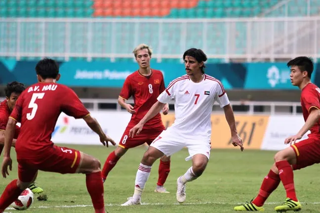 Báo UAE tiết lộ về đội hình ĐTQG sẽ sử dụng trong trận đấu với ĐT Việt Nam - Bóng Đá