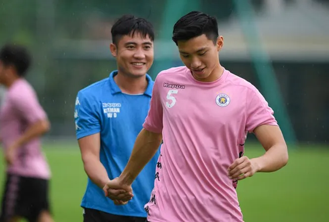 V-League sắp trở lại, Hà Nội FC đón tin dữ - Bóng Đá