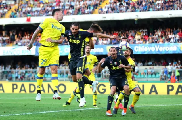 5 điểm nhấn Chievo Verona 2-3 Juventus: Ronaldo trong nỗi nhớ Benzema; Tinh thần Juventino - Bóng Đá