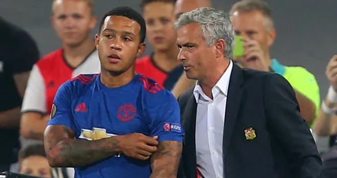 Mourinho muốn mua Depay - Bóng Đá