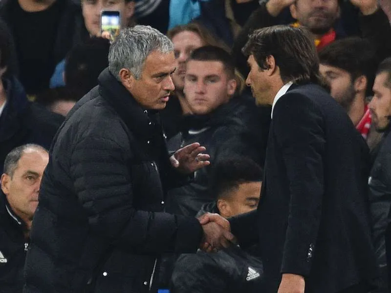 Courtois dọa kiện tờ báo vu khống tin Conte Mourinho - Bóng Đá