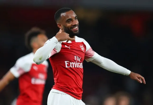 Lacazette tiết lộ khác biệt giữa Wenger và Emery - Bóng Đá