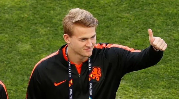 Man Utd target Matthijs de Ligt's telling response when asked about transfer to one team - Bóng Đá