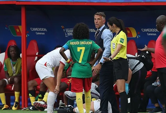 Refusing to restart play, spitting on opponents and 'career-ending' challenges – how England had to put up with Cameroon - Bóng Đá