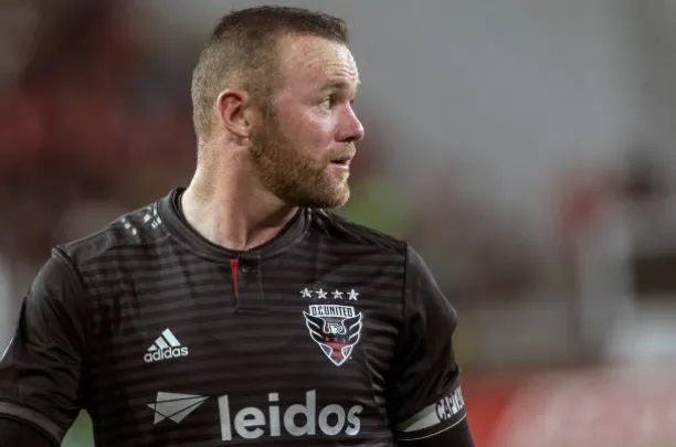 DC United's Wayne Rooney scores from beyond midfield against Orlando City - Bóng Đá