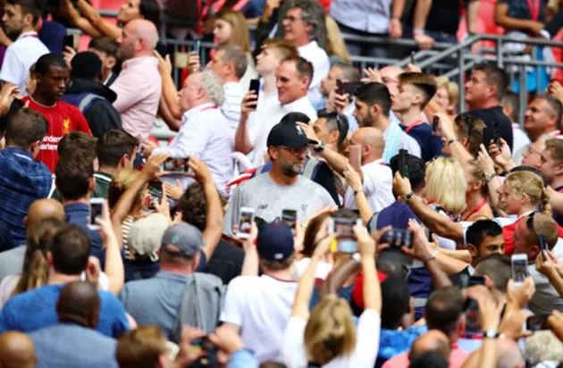 Jurgen Klopp in classy Man City gesture after Liverpool's Community Shield defeat - Bóng Đá