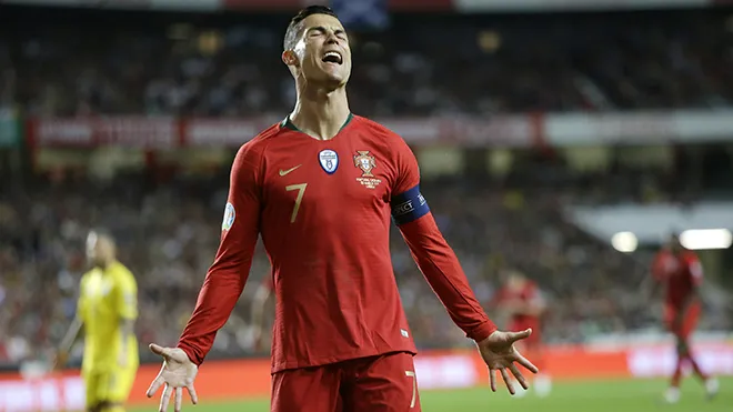 Ronaldo tiết lộ lý do vắng mặt tuyển BĐN 8 tháng - Bóng Đá