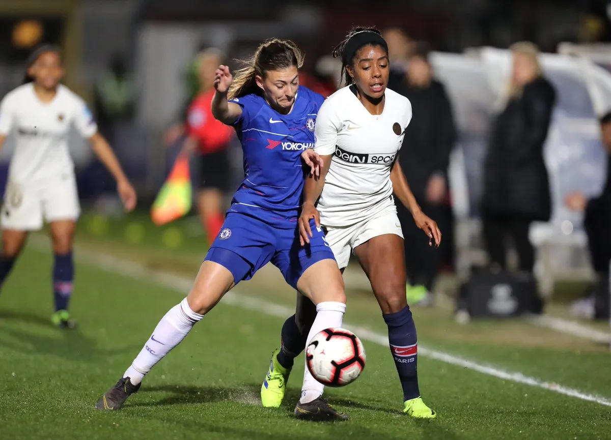Ultra PSG quậy phá trận nữ Chelsea - Bóng Đá