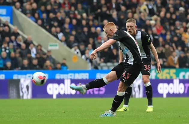 Newcastle hero Matty Longstaff admits debut winner vs Man Utd was ‘hit and hope’  - Bóng Đá