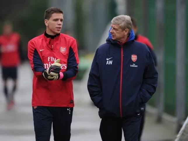 Wojciech Szczesny reveals conversation with Arsenal boss Arsene Wenger after he was caught smoking    - Bóng Đá