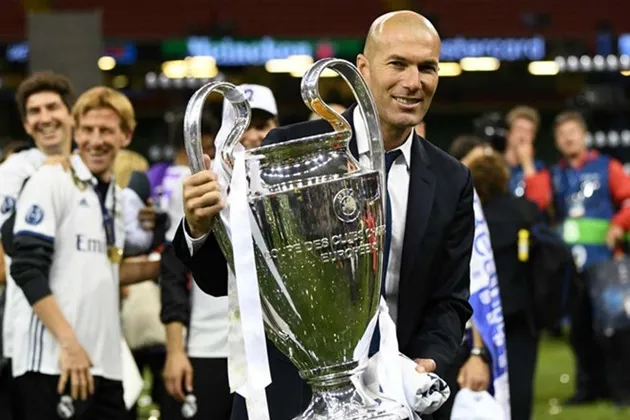 Zidane: Từ thu phục Ronaldo đến ‘vĩ đại nhất thế giới’ - Bóng Đá