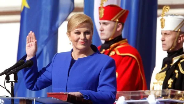 Sự thật về nữ Tổng thống Croatia mặc bikini ở Nga dịp World Cup - Bóng Đá