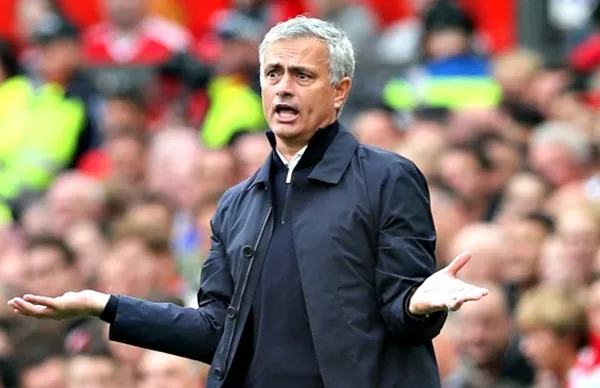 Với Mourinho, Manchester United đừng hy vọng trở lại thời kỳ đỉnh cao - Bóng Đá