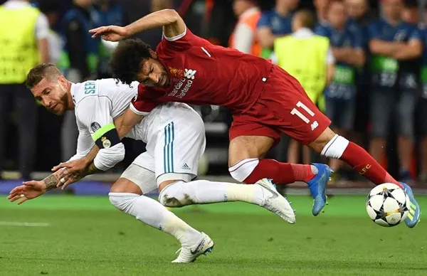 Sau thẻ đỏ của Ronaldo, Champions League cần sử dụng VAR - Bóng Đá