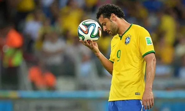 Fred - tiền đạo bị ghét nhất Brazil ở World Cup - Bóng Đá