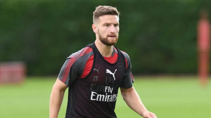 Juventus nhập cuộc, Arsenal nâng giá Mustafi - Bóng Đá