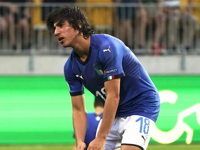 Barcelona want Sandro Tonali as Sergio Busquets replacement? - Bóng Đá