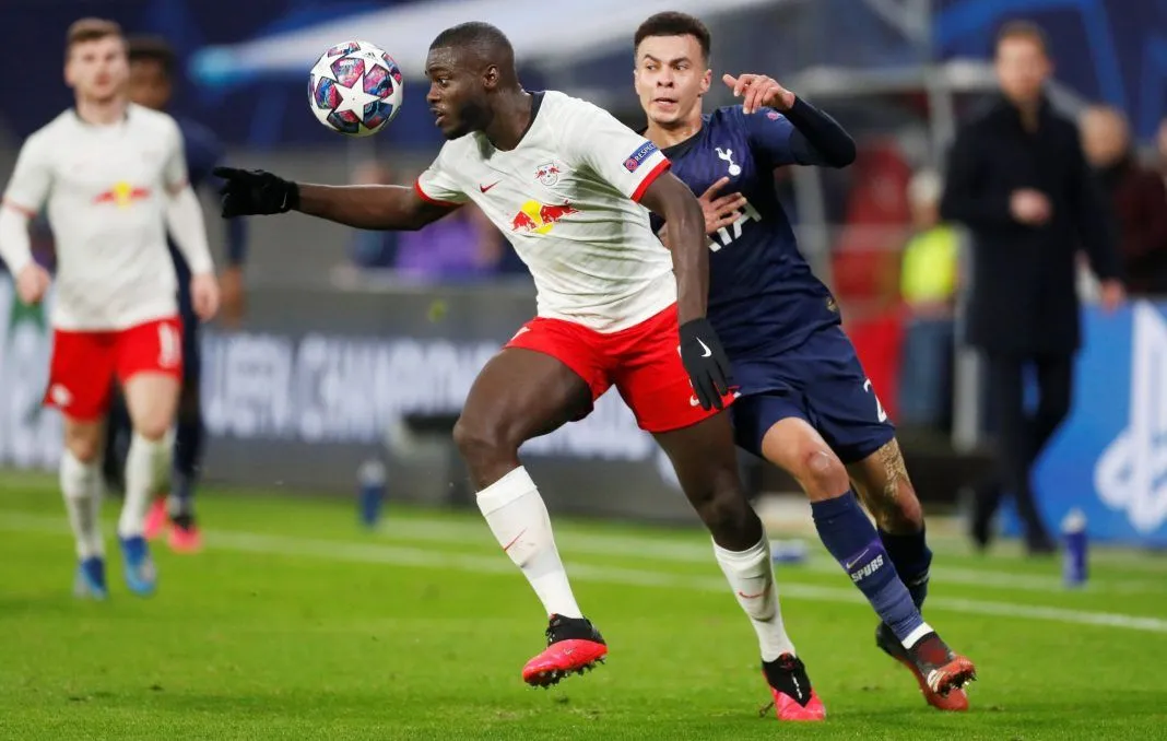 Zinedine Zidane 'determined to bring Dayot Upamecano to Real Madrid' - Bóng Đá