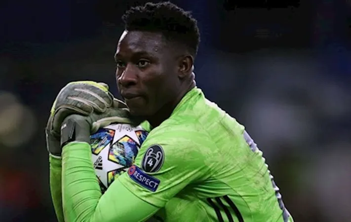 Ajax 'put £35m price tag on Barcelona, Chelsea target Andre Onana' - Bóng Đá