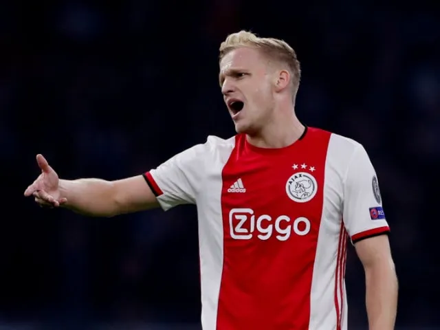 Edwin van der Sar opens door to Manchester United Donny van de Beek move - Bóng Đá