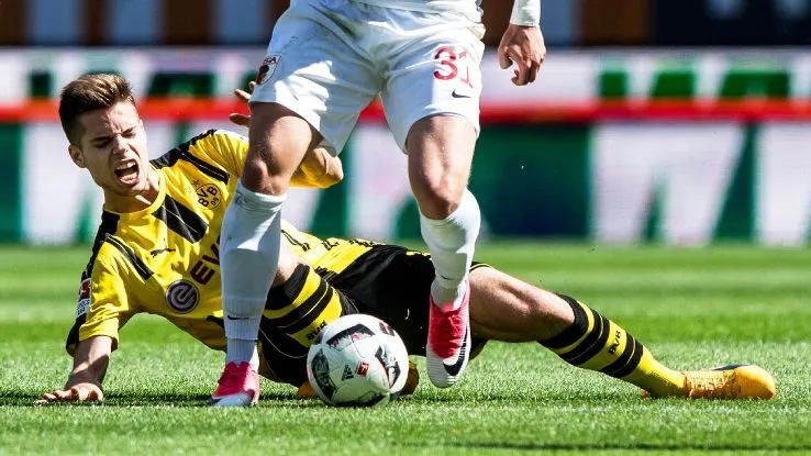 NÓNG: Sao Dortmund vỡ xương mắt cá, nghỉ 4 tháng - Bóng Đá