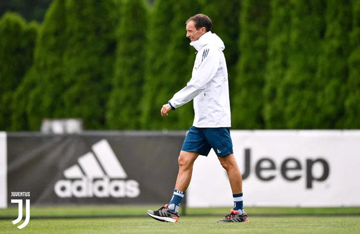 Bernardeschi tập buổi đầu tiên cùng Juventus - Bóng Đá