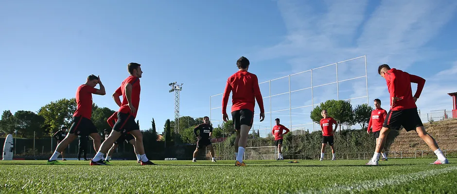 Atletico tập luyện đấu Roma - Bóng Đá