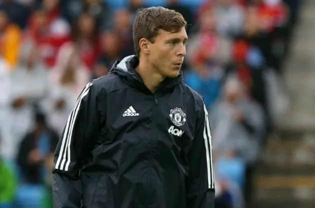 Mourinho bị chỉ trích vì không tin dùng Lindelof - Bóng Đá